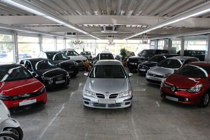 Nissan Almera 115.000 km 1.990 &euro; Essen 45356