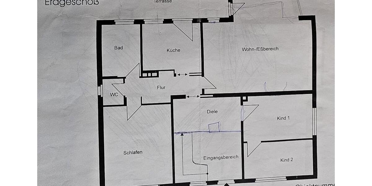 Großes Mehrfamilienhaus zimmer