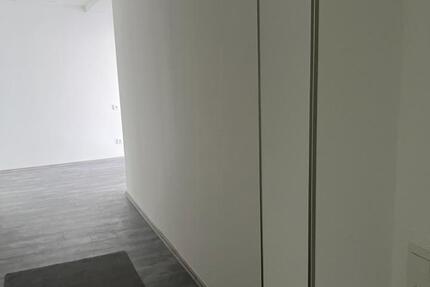 Kernsanierte 3-Zimmer-Wohnung mit 2 Bädern und Balkon 3 zimmer