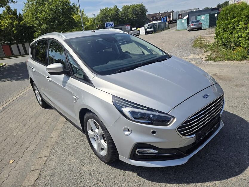 Ford S-Max 65.700 km 16.990 € Gelsenkirchen 45884