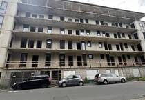 Großzügiges Mehrfamilienhaus mit einer Mittelgarage im Rohbau in Wuppertal Großzügiges Mehrfamilienhaus mit einer Mittelgarage im Rohbau in Wuppertal