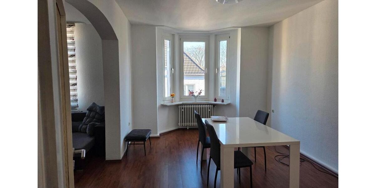 Großzügige Altbauwohnung 3.5 zimmer