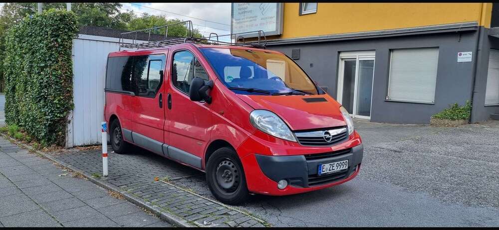 Opel Vivaro 245.900 km 8.900 € Essen 45326