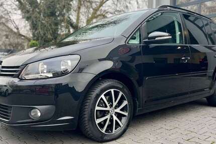 VW Touran 127.400 km 10.980 &euro; Bochum 44894