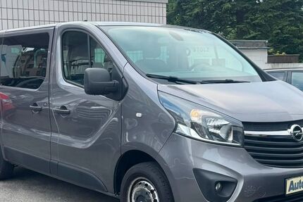 Opel Vivaro 76.229 km 14.950 &euro; Oberhausen 46045