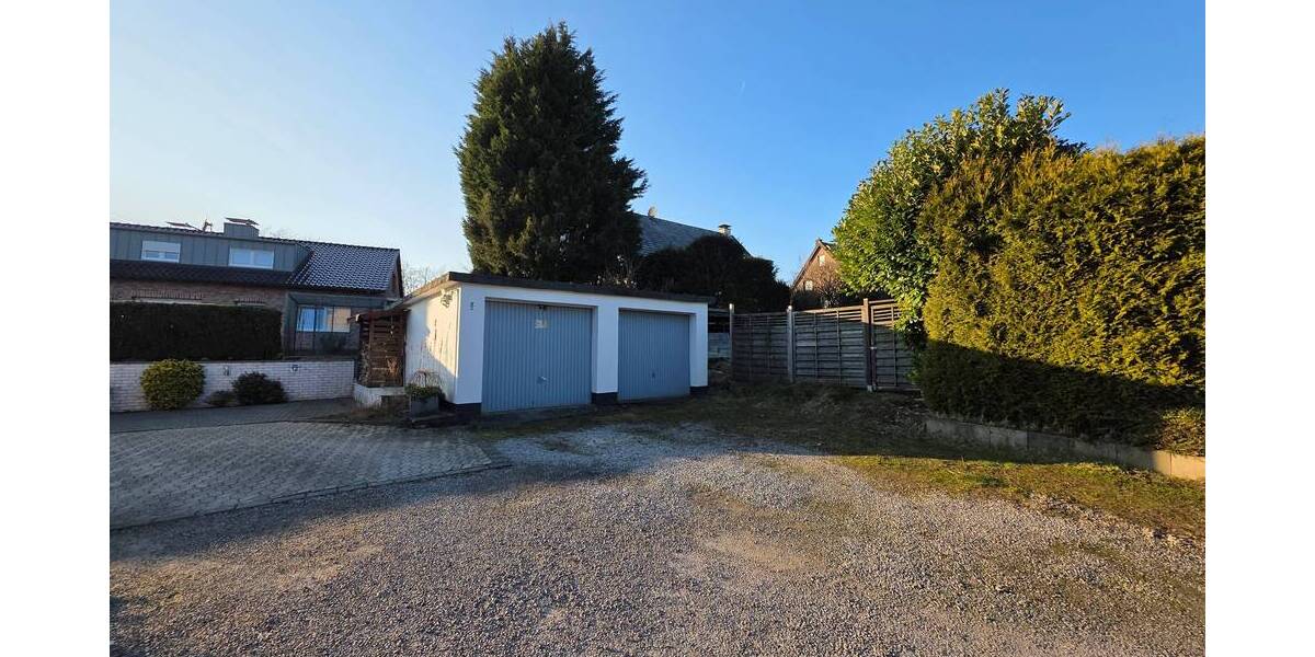 Doppelhaushälfte + Mehrfamilienhaus in 42549 Velbert 9 zimmer