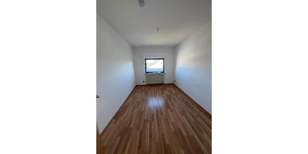 Dachgeschoßwohnung Dortmund Eving - 3 Zimmer, 85 m&sup2;, 980&euro; | Angebot:26374133