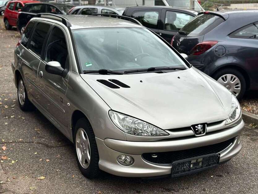 Peugeot 206 192.000 km 1.790 € Essen 45145