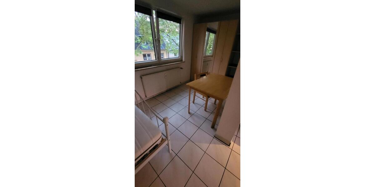 Dachgeschoßwohnung Bochum Günnigfeld - 1 Zimmer, 42 m&sup2;, 400&euro; | Angebot:26626177
