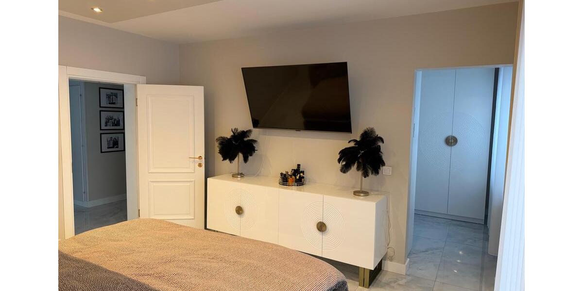 Exklusive und schicke Eigentumswohnung von privatErbpacht 4.5 zimmer