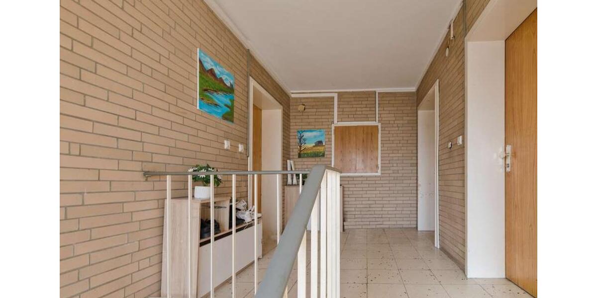 Dachgeschoßwohnung Lünen Alstedde - 1 Zimmer, 30 m&sup2;, 300&euro; | Angebot:24850943