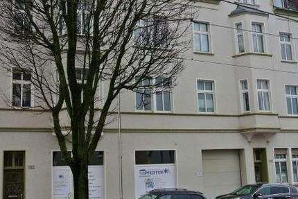 Im massiven beliebten Altbau werden Drei-Wohnungen zur Vermietung angeboten 3 zimmer