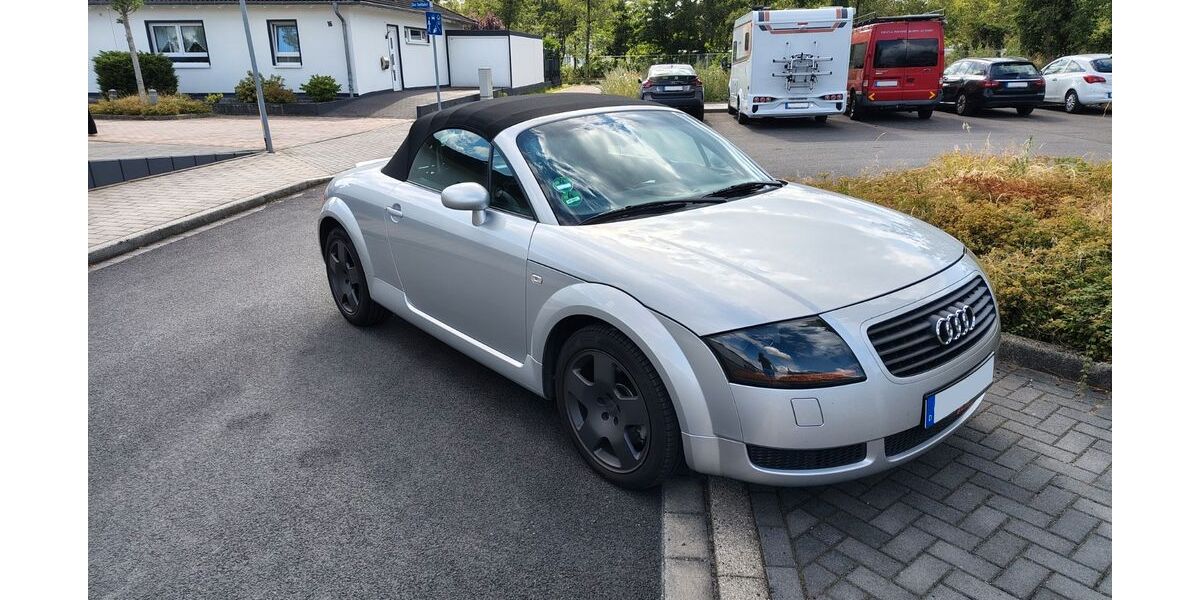 Audi TT 222.000 km 4.900 &euro; Oberhausen 46049