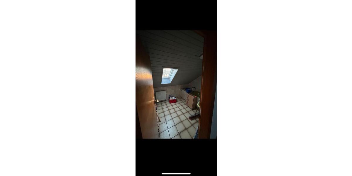 Etagenwohnung Gladbeck Brauck - 4.5 Zimmer, 147 m&sup2;, 1.400&euro; | Angebot:25725331