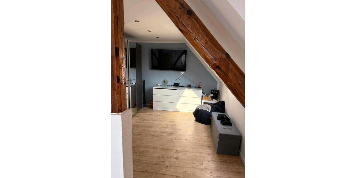 Dachgeschoßwohnung Dortmund Mengede - 4 Zimmer, 125 m&sup2;, 950&euro; | Angebot:27594107