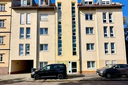Wohnung zum Kaufen in Halle (Saale) 130.000 € 64.54 m²
