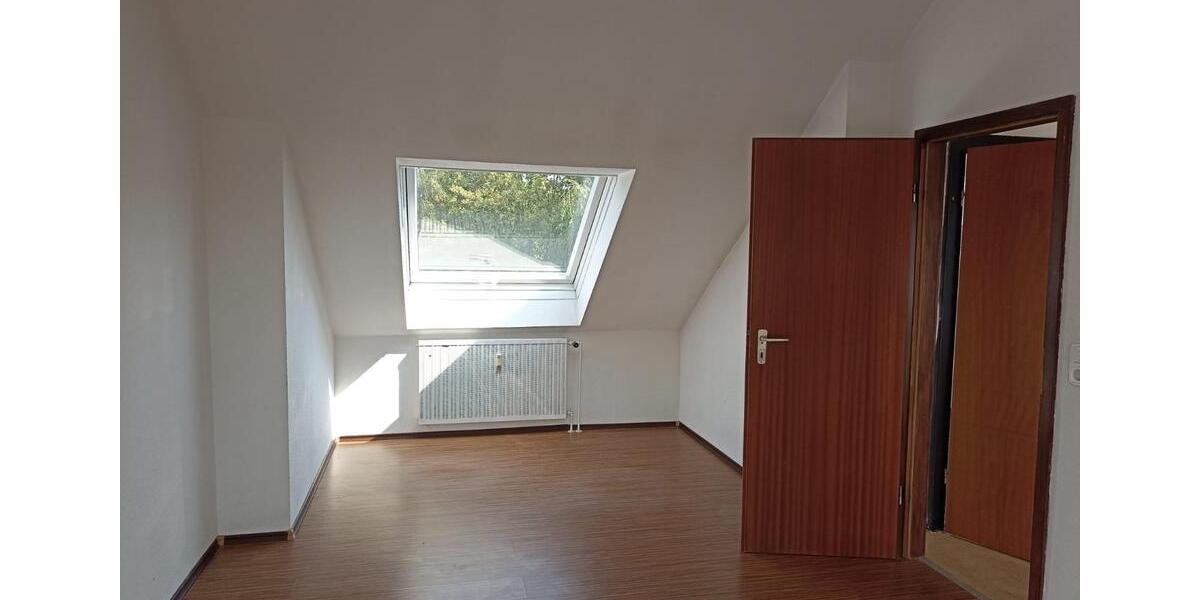 Dachgeschoßwohnung Dortmund Hombruch - 4 Zimmer, 87 m&sup2;, 735&euro; | Angebot:27600011