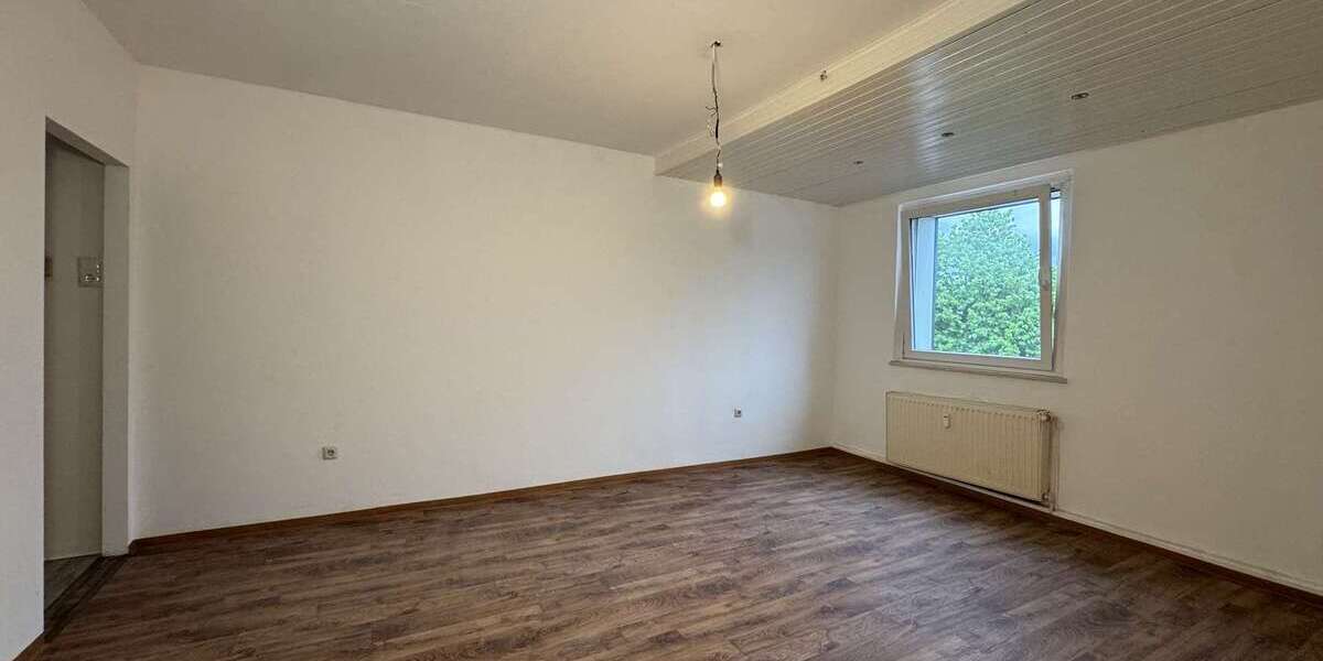 Großzügige, renovierte 5-Zimmer-Dachgeschosswohnung in Bochum-Wattenscheid – perfekt für Familien - Etagenwohnung Bochum Günnigfeld | Angebot:26193832