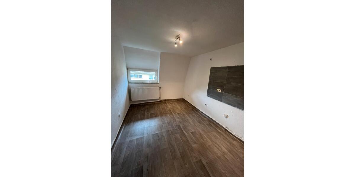 Dachgeschoßwohnung Hagen Hagen-Mitte - 3.5 Zimmer, 85 m&sup2;, 750&euro; | Angebot:27567636