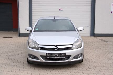 Opel Astra 233.500 km 2.999 &euro; Velbert 42549