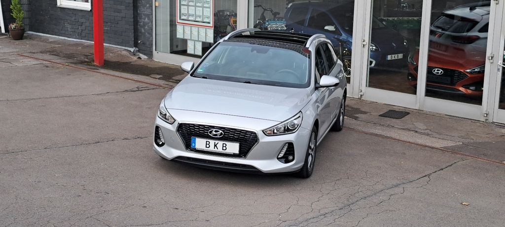 Hyundai i30 47.942 km 15.990 € Remscheid 42897