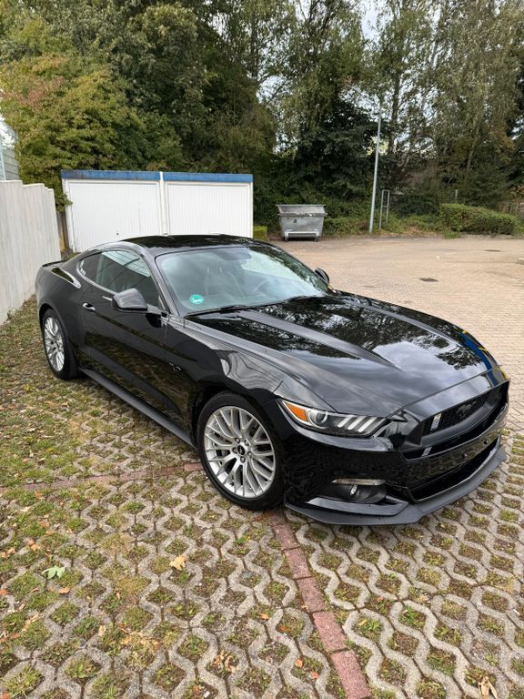 Ford Mustang 84.000 km 28.500 € Iserlohn 58640