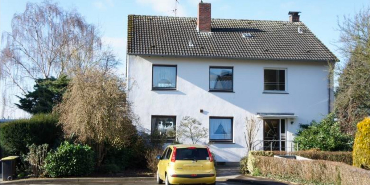 2-Familienhaus mit tollem Grundstück in ruhiger Lage 7 zimmer
