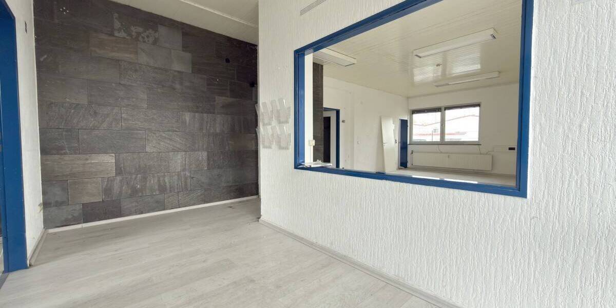 Einfamilienhaus Oberhausen Lirich-Nord - 9 Zimmer, 2.300&euro; | Angebot:26585910