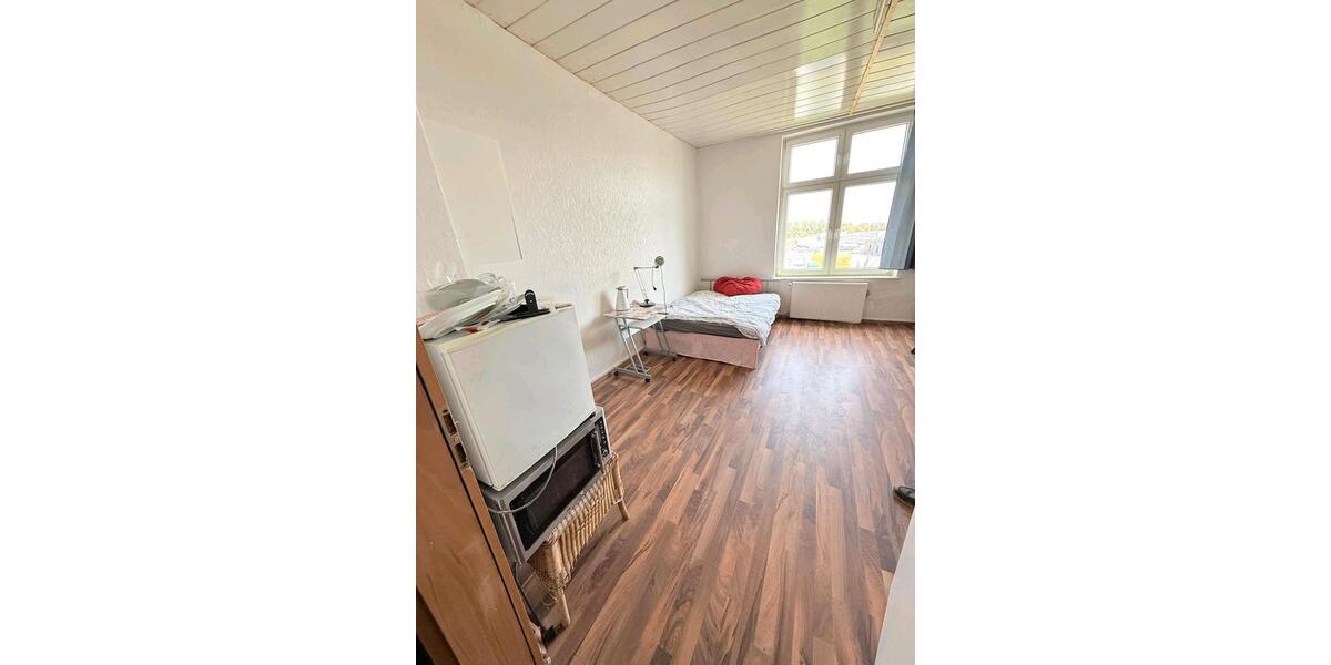 Dachgeschoßwohnung Bochum Bochum-Mitte - 2 Zimmer, 25 m&sup2;, 350&euro; | Angebot:26688530