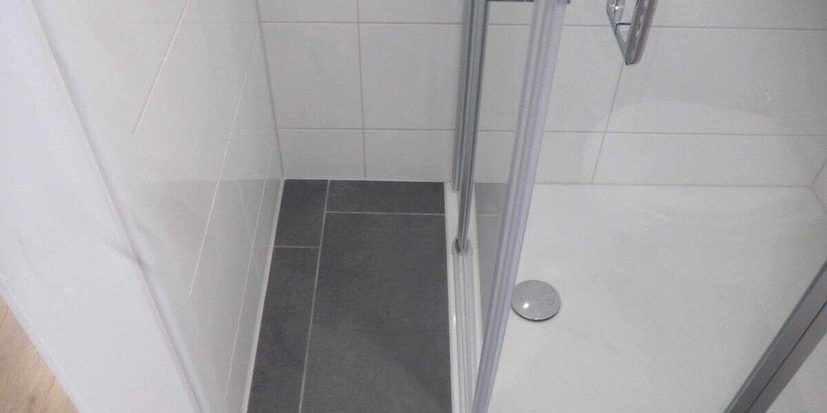 Mehrfamilienhaus mit Gewerbe in Bochumer 1a Innenstadtlage zimmer