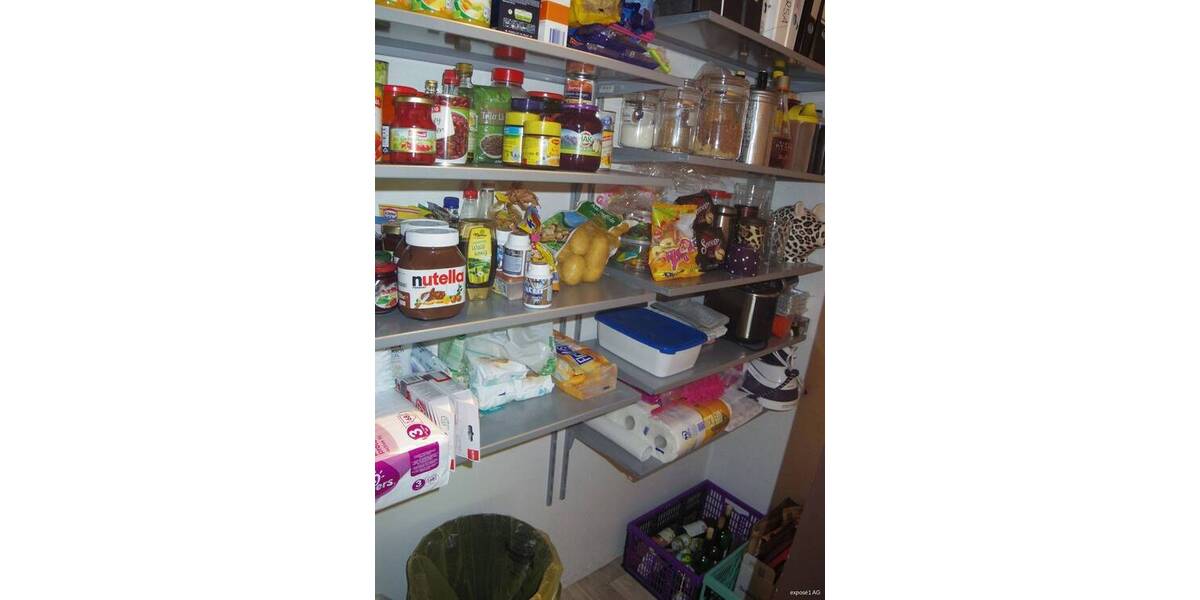 Schöne kleine Tiefpaterren-Wohnung mit Terasse und kleinem Gartenanteil in Bestlage - Klosterviertel 2 zimmer