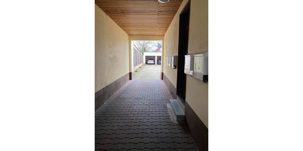 Moderne Wohnung, ca. 65 m² – frisch renoviert mit Garage & Keller 3 zimmer