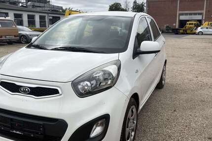 Kia Picanto 105.000 km 3.650 € Duisburg 47053