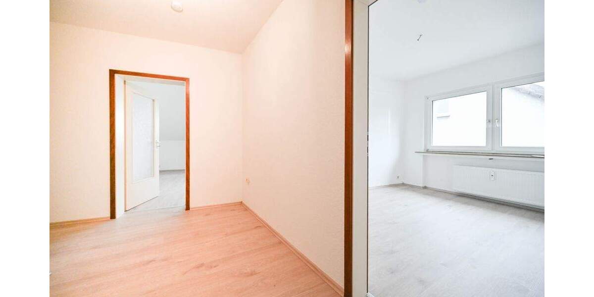 Etagenwohnung Hattingen Winz-Baak - 3 Zimmer, 75 m&sup2;, 590&euro; | Angebot:25248419