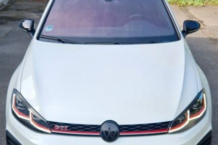 VW Golf 63.500 km 23.500 € Gelsenkirchen 45892