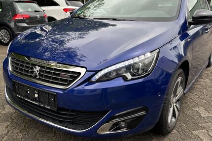 Peugeot 308 39.898 km 9.990 € Essen 45356