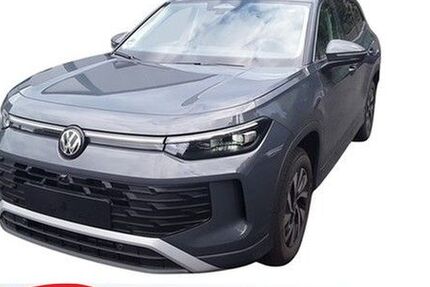 VW Tayron