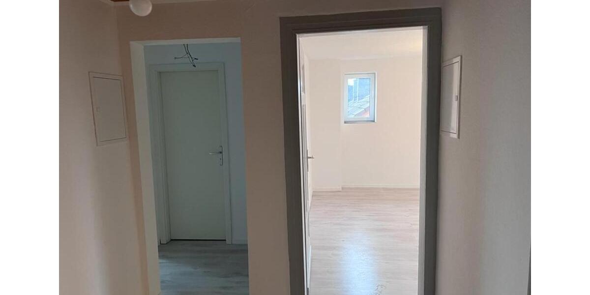 Dachgeschoßwohnung Herne Wanne-Bickern - 5 Zimmer, 92 m&sup2;, 500&euro; | Angebot:25638743