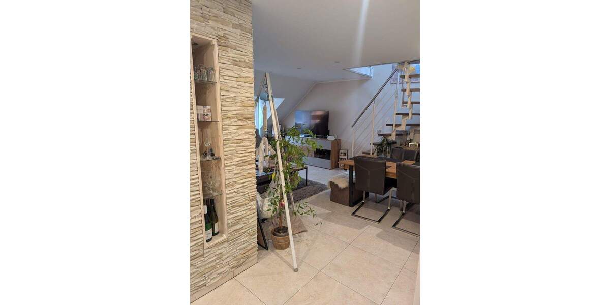 Etagenwohnung Essen Frohnhausen - 4 Zimmer, 98 m&sup2;, 308.000&euro; | Angebot:25755928