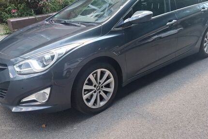 Hyundai i40 280.000 km 3.699 &euro; wuppertal 42277