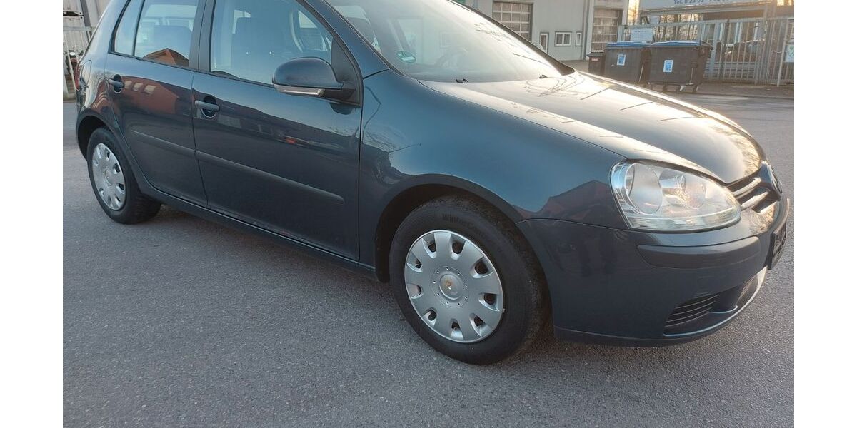 VW Golf 204.000 km 1.650 &euro; Holzwickede 59439