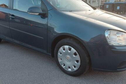VW Golf 204.000 km 1.850 &euro; Holzwickede 59439