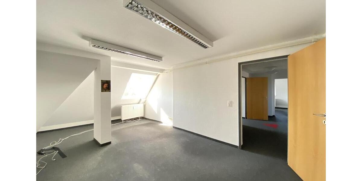 Ihr Großzügiges Büro im Zentrum von Dortmund: Arbeiten Sie mit Stil und Komfort! zimmer