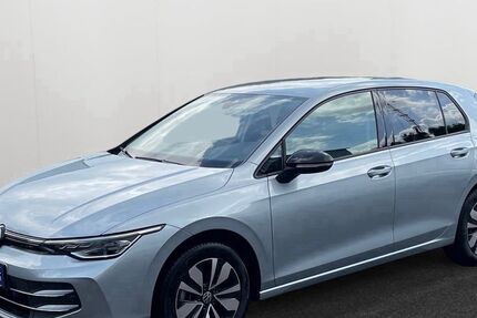VW Golf 11.114 km 28.490 € Datteln 45711