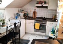 Kleine Dachgeschoßwohnung zu verkaufen