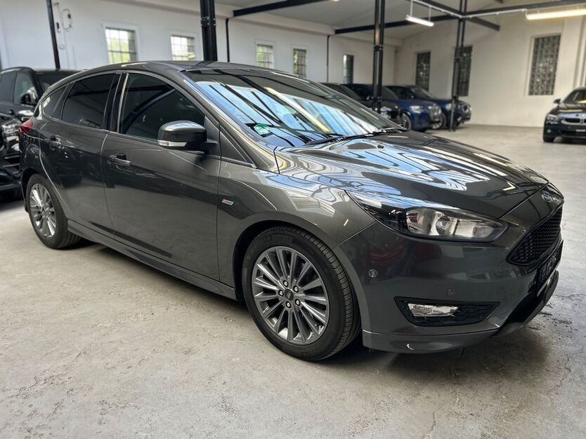 Ford Focus 62.500 km 13.450 € Velbert 42551