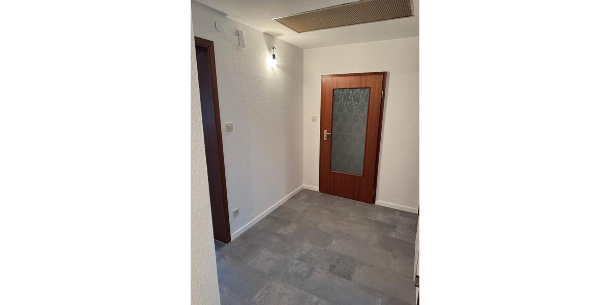 Dachgeschoßwohnung Bottrop - 3 Zimmer, 55 m&sup2;, 560&euro; | Angebot:25146670