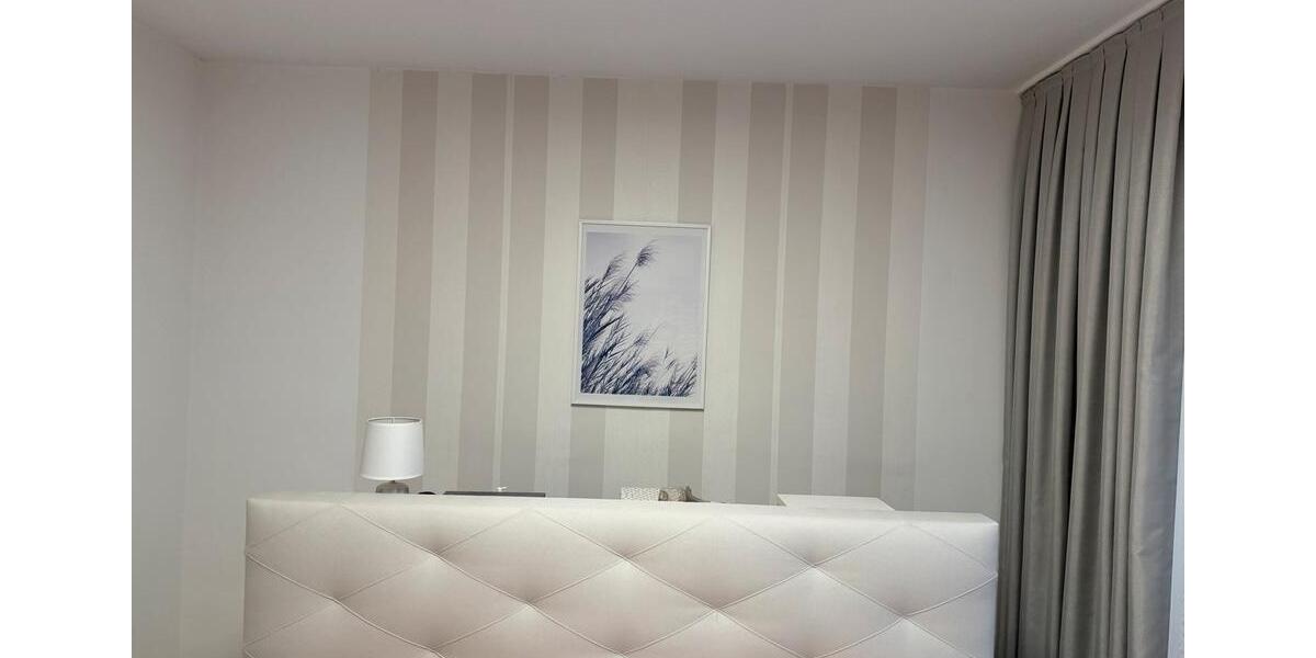 Modernisierte 3-Zimmer-Wohnung mit 2 Gartenflächen & hwt. Aust. 3 zimmer