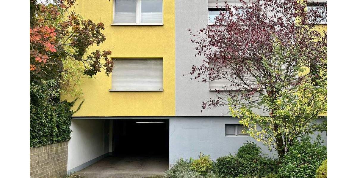 Erdgeschosswohnung in zentraler Lage von OB +++ komplett saniert +++ ruhig ausgerichtet 2 zimmer