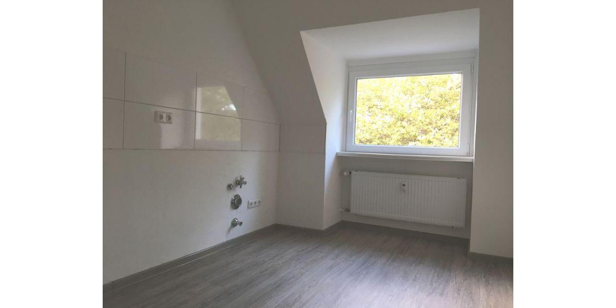 Dachgeschoßwohnung Essen Stadtbezirk IV - 2.5 Zimmer, 52 m&sup2;, 455&euro; | Angebot:25571579